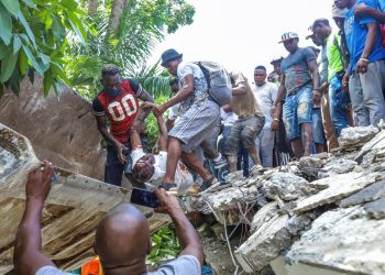 ११ वर्षपछि हाइटीमा शक्तिशाली भूकम्प जादाँ ३०४ जनाले ज्यान गुमाएका छन् भने भूकम्पमा परेर १८ सयजना भन्दा बढी घाइते भएका छन् ।