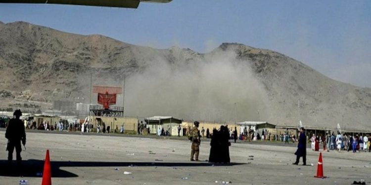 को हुन् आई एस के ? जसले कन्दाहर विमानस्थलमा विस्फोट गराए