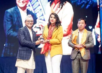 बेस्ट फिमेल पेजेन्ट डाइरेक्टरकाे उपाधी अधिवक्ता कार्कीलाई