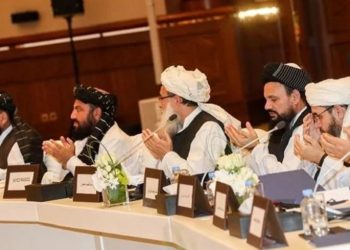 अधिकार माग्दै राष्ट्रपति भवनतर्फ बढेका महिला प्रदर्शनकारीलाई तालिवानले बन्दूकको कुन्दाले हिर्काए