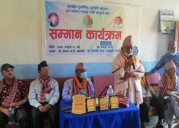 आदर्श उच्च माविका पूर्व विद्यार्थीले गरे आफ्ना गुरुहरुलाई सम्मान (तस्बिरहरु)