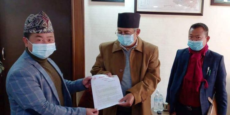 धनकुटाको शान्ति सुरक्षा र समृद्धिका लागी गृह मन्त्रीलाई ९ बुँदे ज्ञापन पत्र