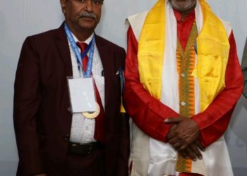शिक्षा क्षेत्रमा पुर्याएको योगदानका लागि इटहरीका डा. सिटौला सम्मानित