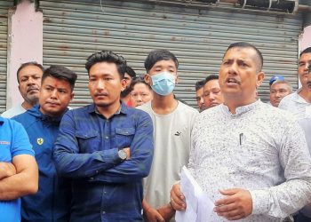 इटहरी कांग्रेसका असन्तुष्ट नेताकार्यकर्ताहरुद्वारा पार्टी कार्यालयमा तालाबन्दी