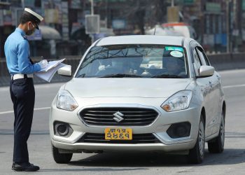 उपत्यकामा एकैदिन २ हजार ७०२ जना सवारी चालकलाई कारबाही