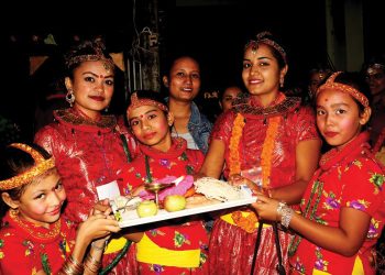 तिहारमा प्रहरीको अनुरोध – देउसीभैलो रातको नौ बजेसम्म मात्र खेल्नु