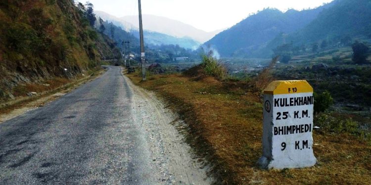 हेटौँडाबाट–कुलेखानी–काठमाडौँ सडक बन्द