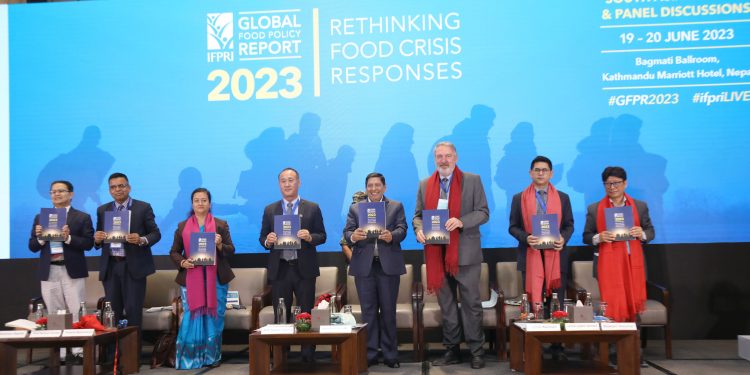 नेपालमा खाद्य असुरक्षा र कुपोषण बढ्यो : प्रतिवेदन