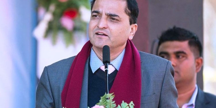 पूर्वी पहाडी जिल्लामा बाढीपहिरोबाट भएको क्षतिबारे संसदलाई जानकारी गराउन भट्टराईको माग