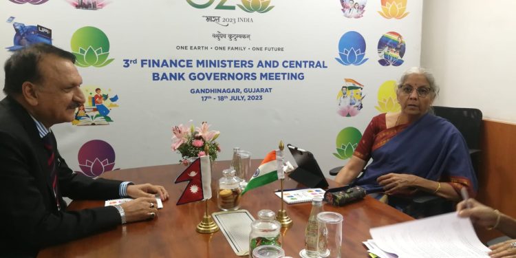 अर्थमन्त्री डा. महत र भारतका अर्थमन्त्री सितारामण बीच भेटवार्ता