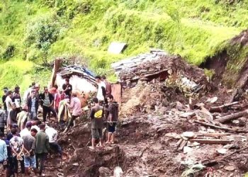 पहिरोले घर पुरिँदा आमा छोराको ज्यान गयो