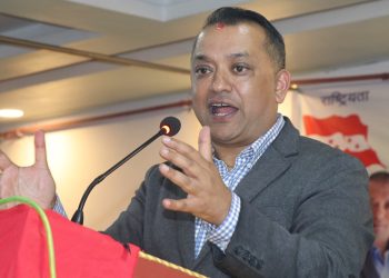 पूर्व प्रधानमन्त्री जोडिएको फाइल नखोलिने निर्णय उचित हुँदैन : महामन्त्री थापा