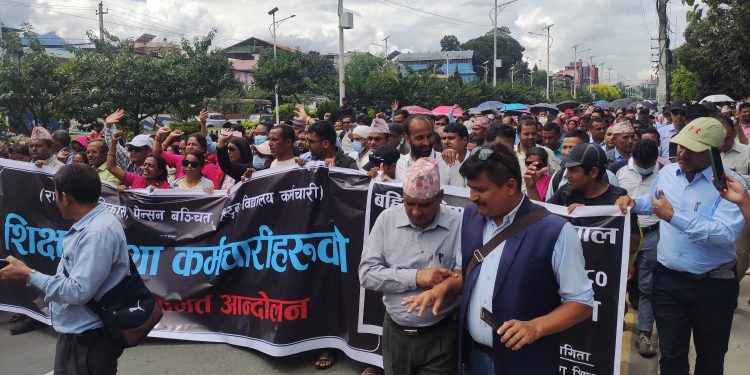 राहत शिक्षक आन्दोलनका क्रममा देखिएका दृश्यहरु