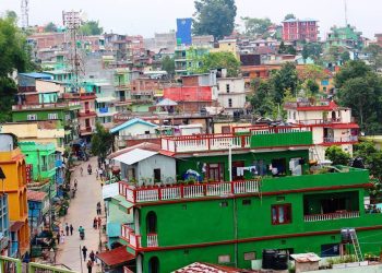 इलाम सदरमुकामको दशै अन्धकारमै, बजारमा जडान सौर्य बत्ती नबल्दा र सीसी क्यामेरा विग्रँदा सुरक्षा व्यवस्थामा समेत चुनैती