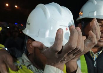 भारतमा सुरुङमा फसेका सबै ४१ जना मजदुरको १७ दिनपछि सकुशल उद्धार