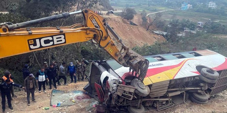 तनहुँ बस दुर्घटना – उपचारका क्रममा २ घाइतेको मृत्यु