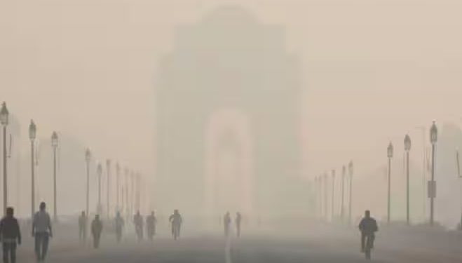 दिल्लीको हावामा धुलाे र धुवाँ मात्रै, आज पनि बिद्यालय बन्द