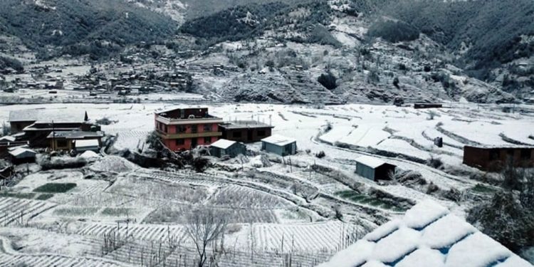 आजको मौसम – तराइमा हुस्सु लाग्ने, हिमाली भागमा हिमपात हुने