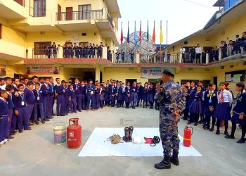 सशस्त्र प्रहरीद्वारा मोडर्न प्रिपेरेटोरी स्कुलका विद्यार्थीलाई विपद जोखिम न्यूनीकरण तालिम  