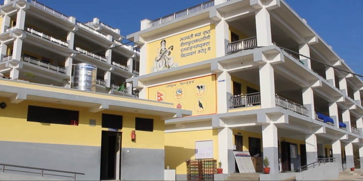 सामुदायिक विद्यालयका भवन राम्रा बने, विद्यार्थीको आकर्षण बढेन