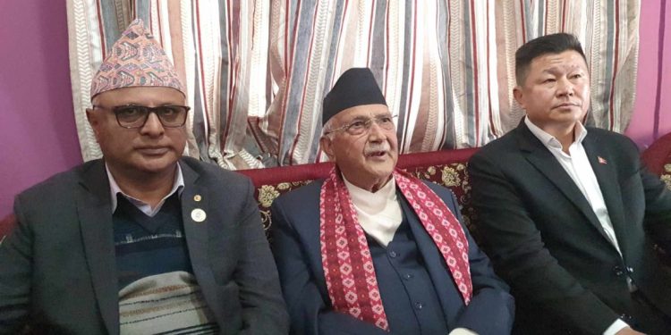 केपी ओलीको प्रश्न – ‘समितिले दोषी भनिसकेका मन्त्रीले अझै झण्डा हल्लाएर हिँड्न मिल्छ ?’