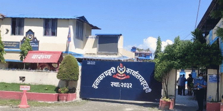 इटहरी प्रहरीले पत्रकार बहाब माथि भएको दुर्व्यवहारको किटानी जाहेरी लिएन