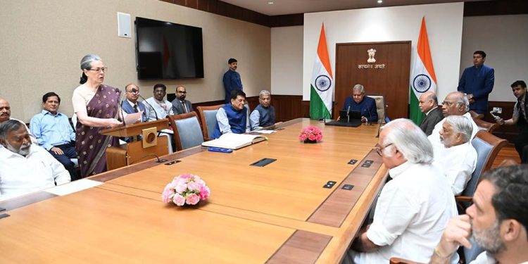 सोनिया गान्धी बनिन् राज्यसभा सांसद