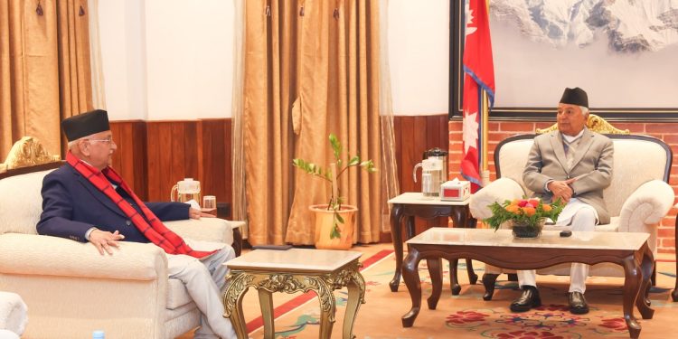 शनिबार साँझ प्रधानमन्त्री ओलीले भेटे राष्ट्रपति पौडेललाई